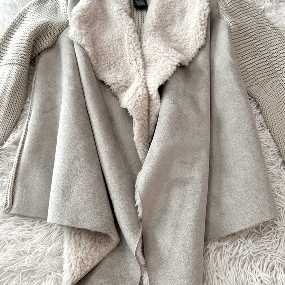Chelsea & Theodore Oyster Faux Suede Sherpa Open Front Cardigan Sweater M - Picture 11 of 16